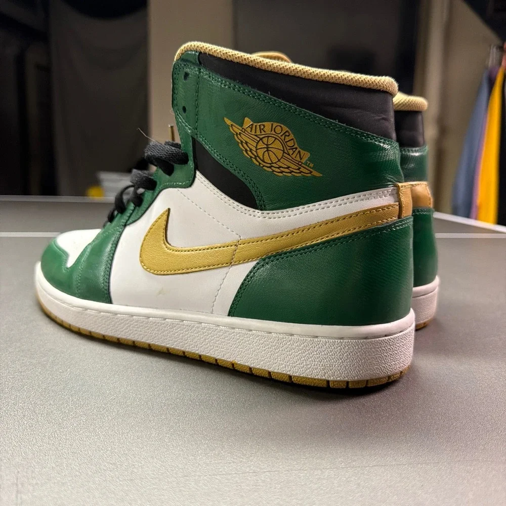 Nike Air Jordan 1 Retro High OG Celtics Sneakers 555088-315 Sz 12.5